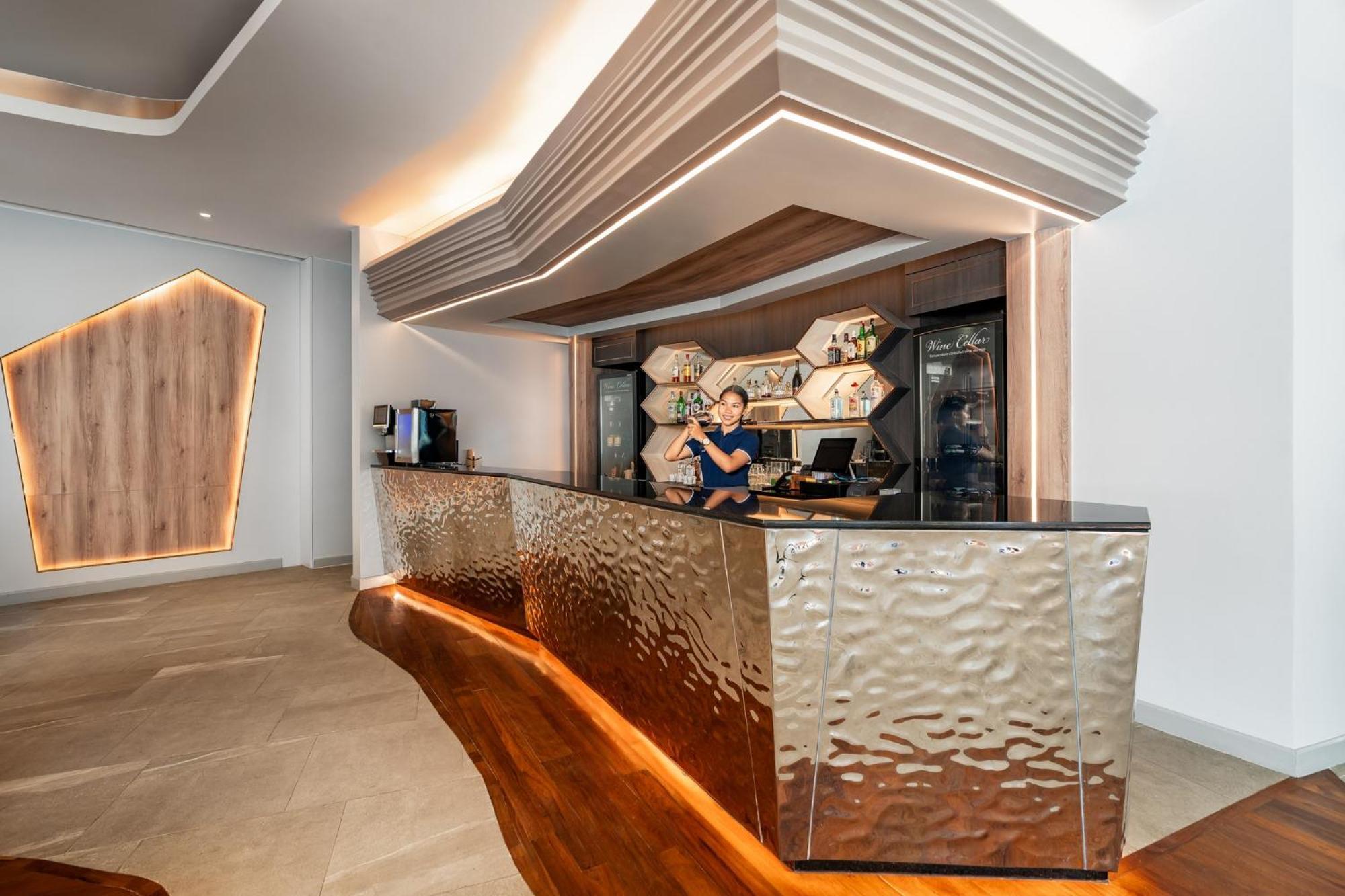 Amora Beach Resort Phuket Bang Tao Plajı Dış mekan fotoğraf