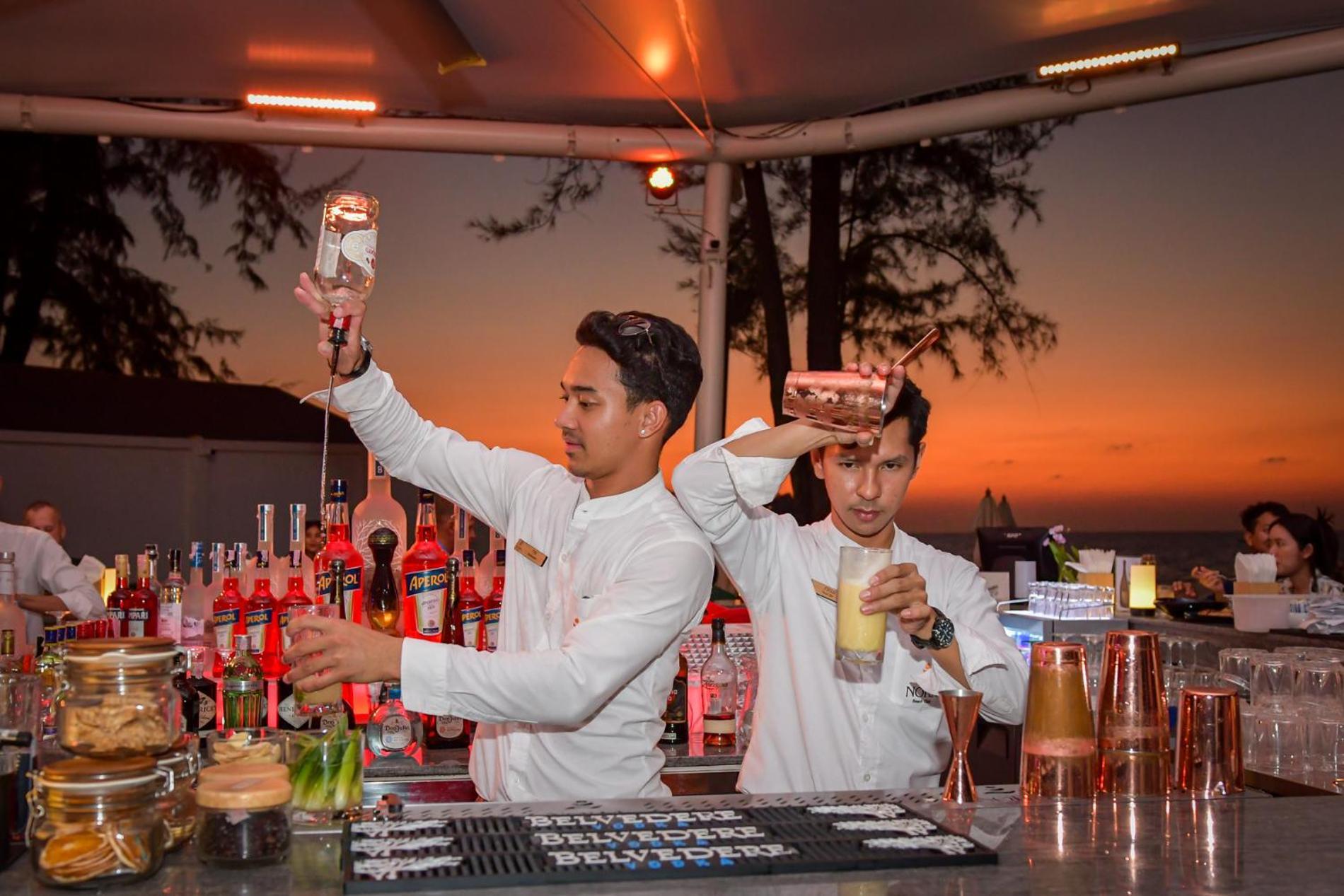 Amora Beach Resort Phuket Bang Tao Plajı Dış mekan fotoğraf